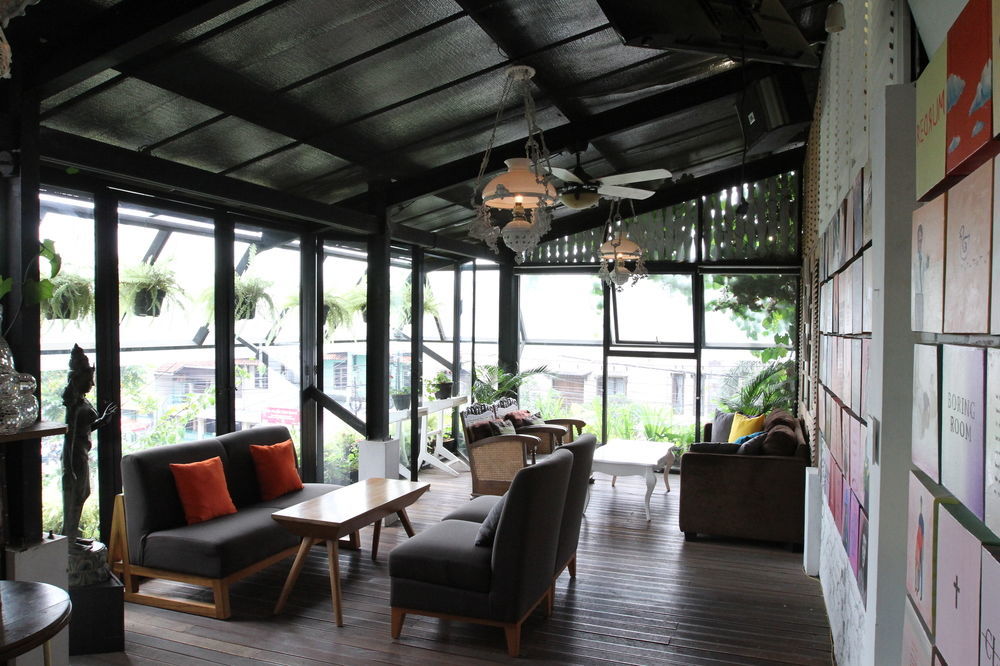 Capital O 852 The Silk At Dago Hotel Bandung Exterior foto